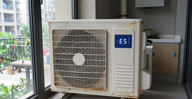 格力空调显示E5故障？电压低或外机脏，自己就能修