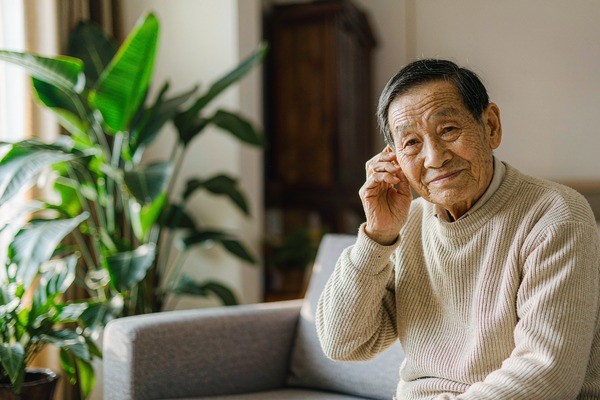 陪我爸把晨练快走改成这套练法，他膝盖不疼了