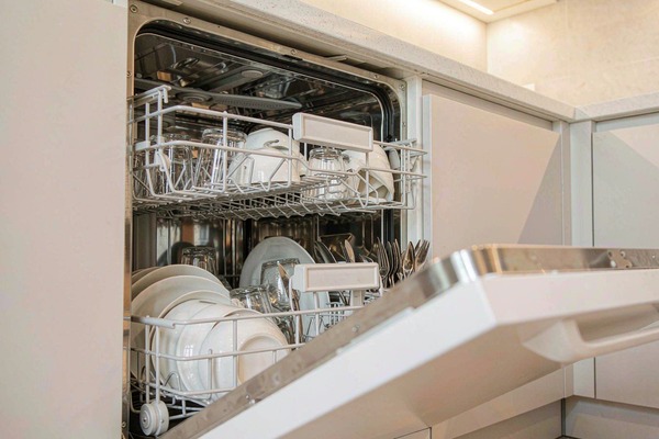 洗碗机、热水壶的保养细节,做对了少走弯路