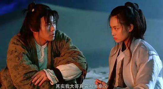 一个人也能给老人翻身：枕头垫哪儿、手扶哪儿
